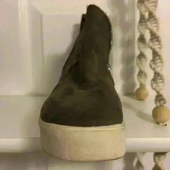 Zipper Sided Dark Grey Slip-On Shoes - Picture 8 of 9